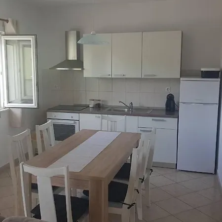 House Giovanni בית נופש *